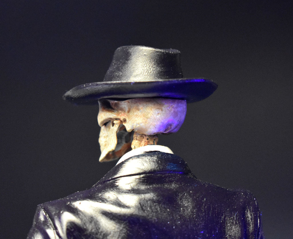 Skulduggery Pleasant Limited Edition Statue